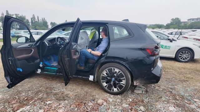 BMW IX3 Удовольствие - нет, За рулем - Да.