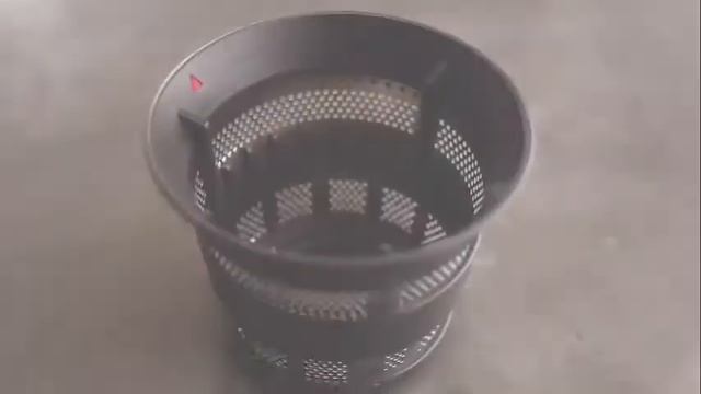 KitchenAid KVJ0111CU Maximum Extraction Juicer Reviews смотреть онлайн