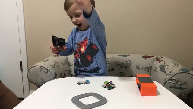 Battat Driven Pocket Series Surprise! Secret Codes in description! Toy Trucks and Toy Cars смотреть онлайн
