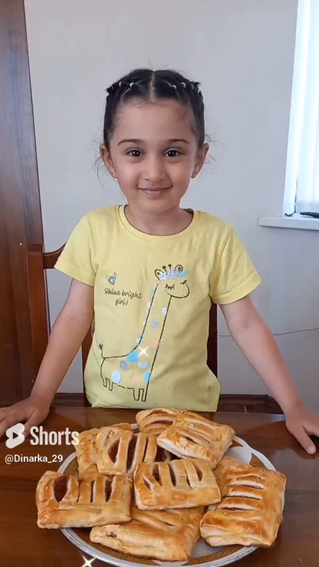 Слойки с клубничным джемом от Динарки! 🤩