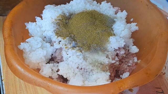 Ежики из фарша с рисом в духовке смотреть онлайн