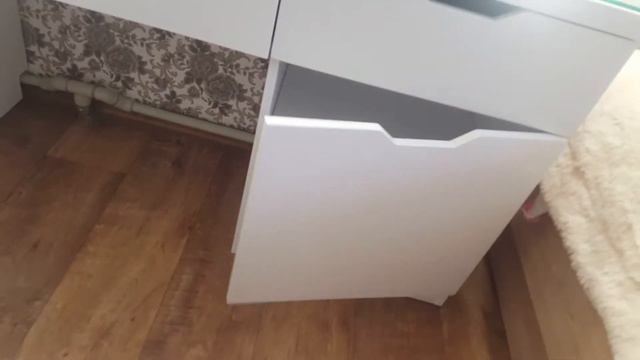 Стол для макияжа. смотреть онлайн