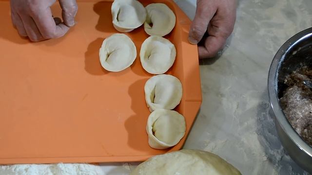 Пельмени "Вкусные" или рецепт для тех, у кого руки такие же кривые как у меня )))) смотреть онлайн