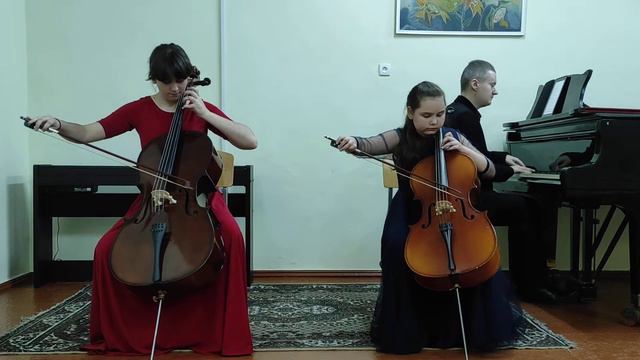 Коллаж"Красный сарафан",Дуэт"Лира":Ботнарь Надина Стипан Феличия,пед.рук.Бессараб Л.,конц.Басс Рома смотреть онлайн