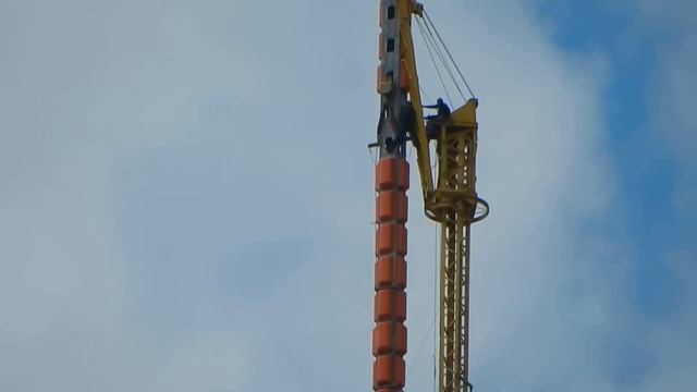 Завершающий монтаж Пермской телебашни, часть 23 смотреть онлайн