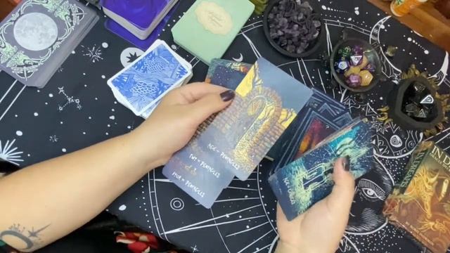 UNBOXING - PRISMA VISIONS TAROT DECK - IN DREAMS ORACLE DECK смотреть онлайн