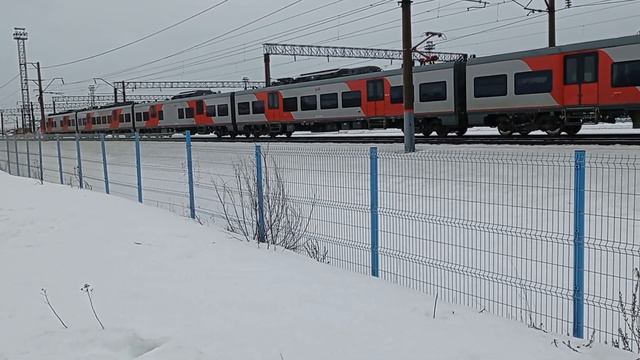 Электропоезд Ласточка ЭС1-024 Проходит Медленно О.П. Нижний Новгород Сортировочный смотреть онлайн