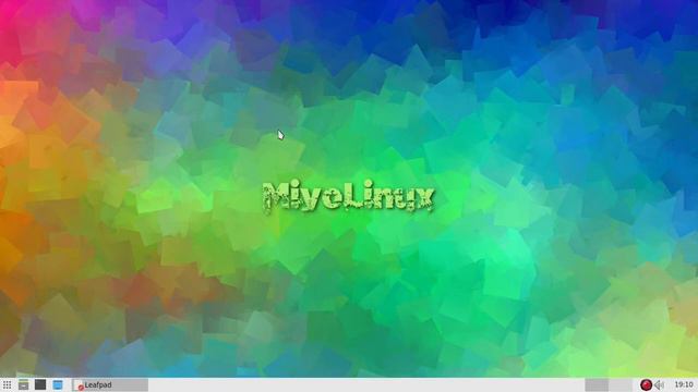 Unboxing a Gift & MiyoLinux JWM Overview смотреть онлайн