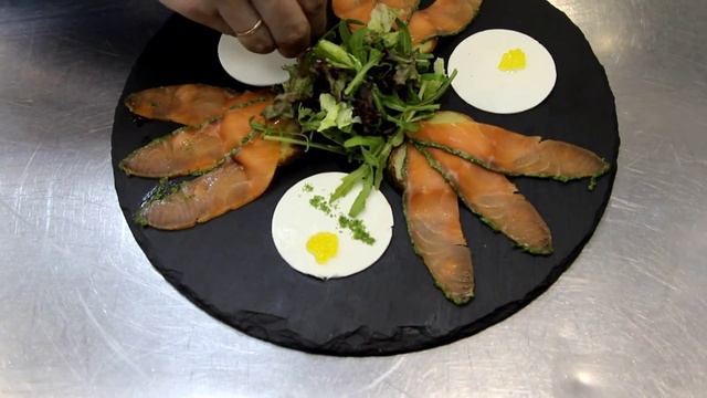 Гравлакс из лосося видео рецепт Иван Голубев смотреть онлайн