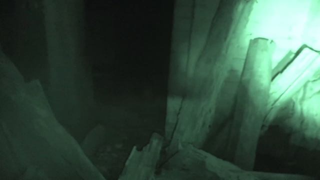 СТРАШНЫЙ ПРИЗРАК ШКОЛЫ ПОЯВИЛСЯ В ЗЕРКАЛАХ / HORRIFYING SCHOOL GHOST APPEARS IN MIRROR смотреть онлайн