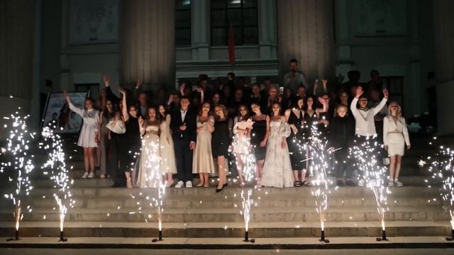 Гимназия №10, Гомель - Выпускной 2022 смотреть онлайн