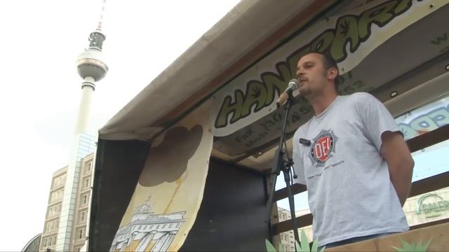 Markus Berger: Wir sind Gras! - Hanfparade 2012 смотреть онлайн