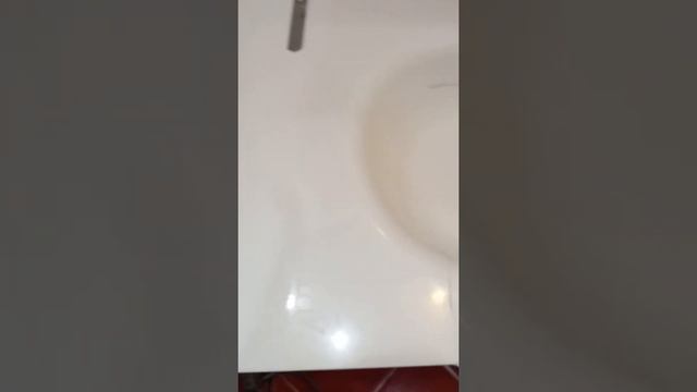 подготовка керамического изделия (раковины) под нанесение акрила. смотреть онлайн