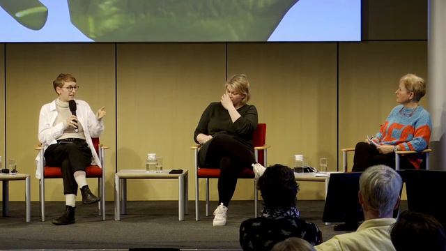 Snackability, deep Reading and…? – The Future of Critique (26.11.22) смотреть онлайн