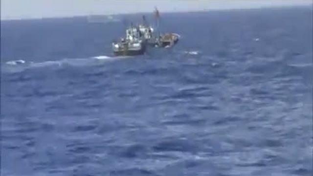 尖閣諸島中国漁船衝突事件　流出ビデオ　コピー転載　4 6　よなくに衝 смотреть онлайн