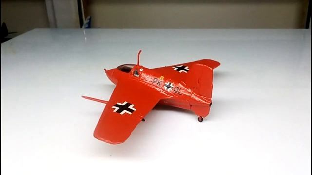 Монстр из коробки 1:72. Rocket fighter Messerchmitt 163b-1a от EASTERN EXPRESS