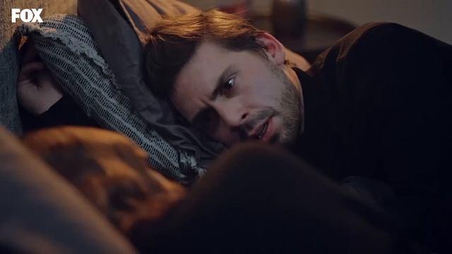 Onur, Zeynep'i ikna ediyor - Bir Peri Masalı 13. Bölüm (Final) смотреть онлайн