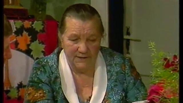 В доме у матери (Юрий Гагарин). 1984 смотреть онлайн