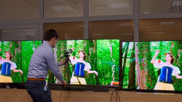 Сравнение QD-OLED, WRGB OLED и Mini LED на CES 2022 | ABOUT TECH смотреть онлайн