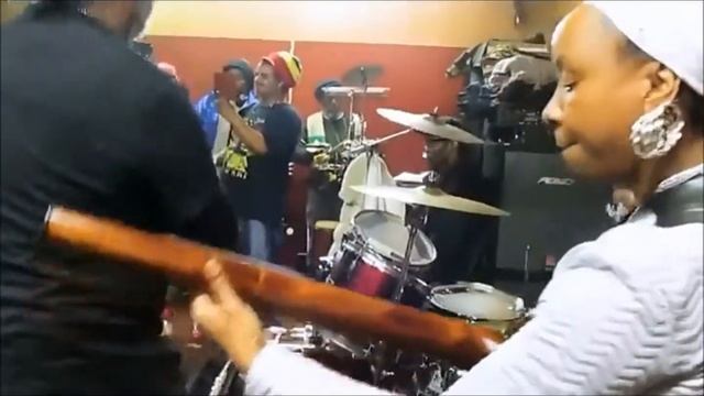 Ямайский Реггей смотреть онлайн