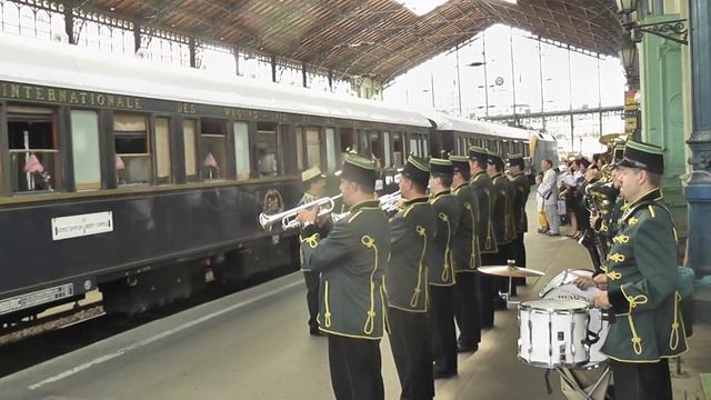 Orient Express arrive á Budapest смотреть онлайн