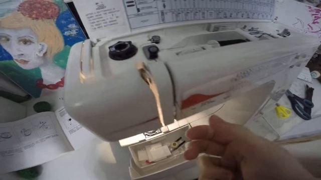 КАК ЗАПРАВЛЯТЬ ВЕРХНЮЮ НИТКУ В ШВЕЙНУЮ МАШИНКУ смотреть онлайн
