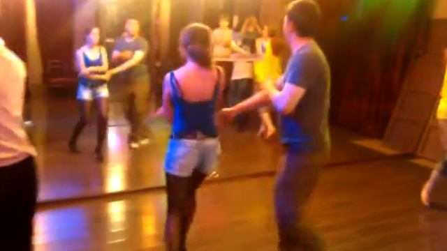 Школа Maxxi Salsa. Урок Salsa Los Angeles. Combo смотреть онлайн