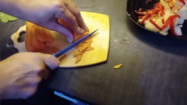 Рецепт: Что приготовить на обед? Первое блюдо- суп с лапшой. Просто и вкусно. смотреть онлайн