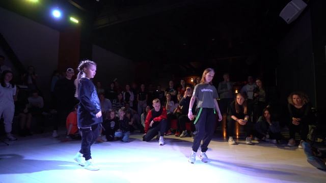 Newstyle Shuffle Battle vol. 3 [ Kids ] Anse_Pro vs Albi_best vs PhEnix смотреть онлайн