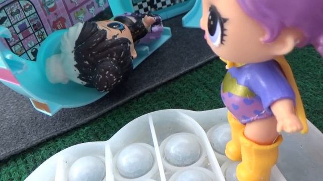 ТЮРЬМА ИЗ ПОП ИТ ДЛЯ МАЛЫШЕЙ! Крулола против Супер биби. Мультики с куклами Даринелка ТВ смотреть онлайн