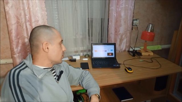 Даже не думал, что будет такая проблема купить курей в нашем городе. А так хорошо всё начиналось... смотреть онлайн