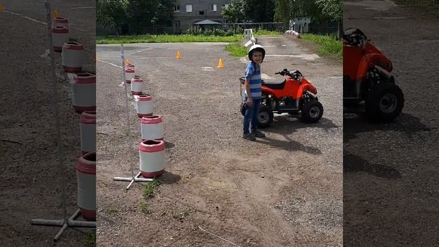 Квадроциклы смотреть онлайн