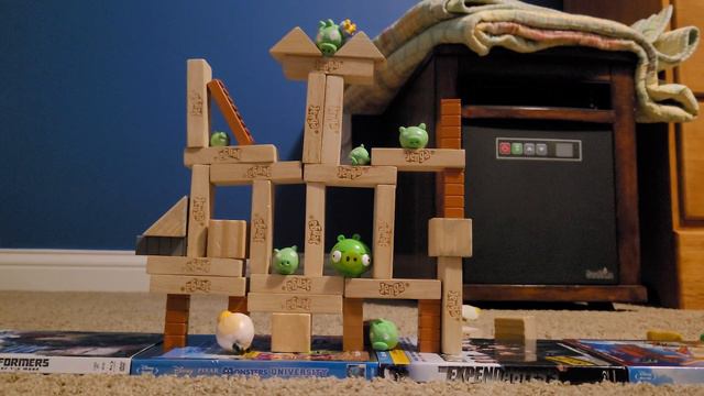 (Old Video) Angry Birds Seasons: Easter Eggs смотреть онлайн