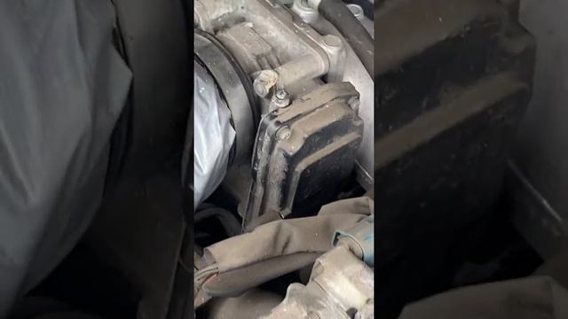 Suzuki Stalls and rough idle after battery replacement! (Grand Vitara) (idle adjustment) смотреть онлайн