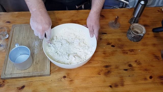 Сочный фарш – это и есть главная изюминка сибирских пельменей.Сибирские пельмени на заварном тесте. смотреть онлайн