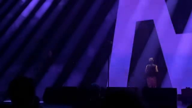 Depeche Mode Strangelove/Heaven (Live Antwerpen, B 2024 02 06) смотреть онлайн