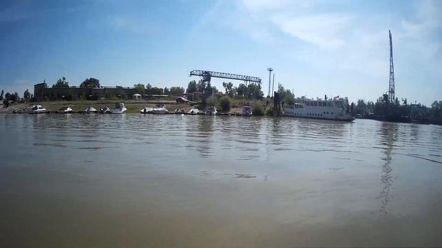 КЛЁВ ЛЕЩА В ПОДЪЕМ ВОДЫ РЫБАЛКА НА ПРОТОКЕ ОБИ смотреть онлайн