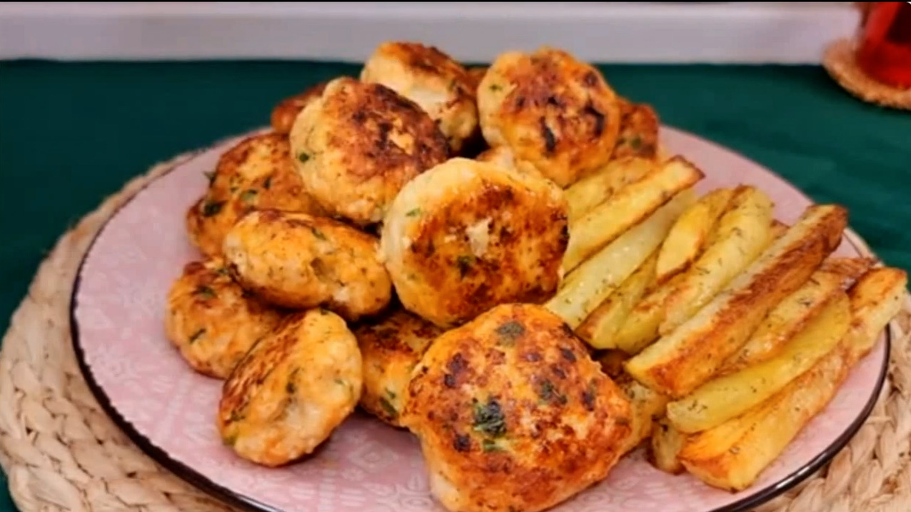 Это так вкусно! Куриный фарш! 2 Рецепта на праздничный стол! смотреть онлайн