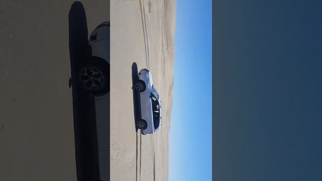 Pajero 4-got stuck in a sand смотреть онлайн
