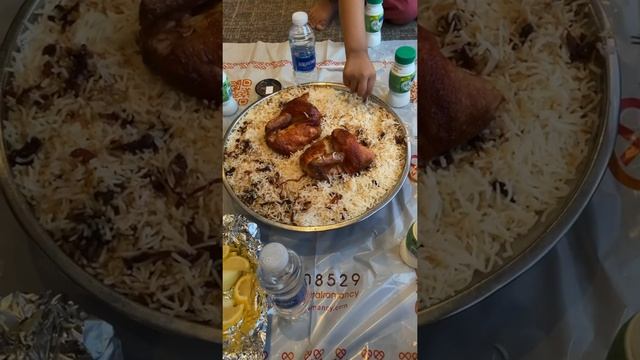 Наш поход в местный ресторан арабской еды “Романсия” в Рияде смотреть онлайн