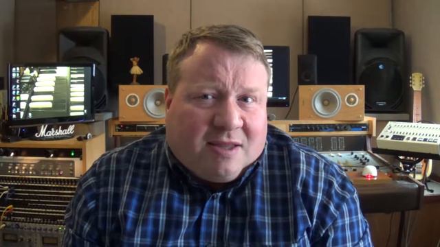 A Bit About Vintage LOMO Solid State Microphones - UM51, UM53, 8A5, 8A19 and 8A3 смотреть онлайн