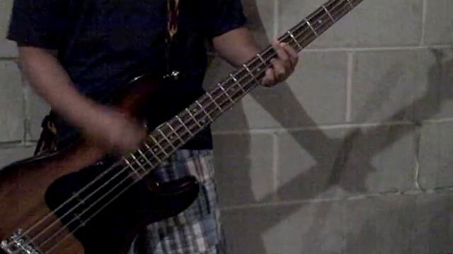 Dead on Arrival- Fall Out Boy Bass Cover смотреть онлайн