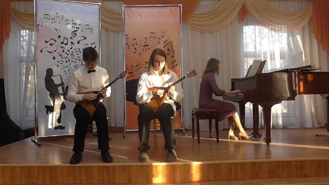 Гурин Егор — Чебыкин Георгий р.н.п. «У ворот, ворот» обр. Б.Трояновского   ДМШ№4 Вологда смотреть онлайн