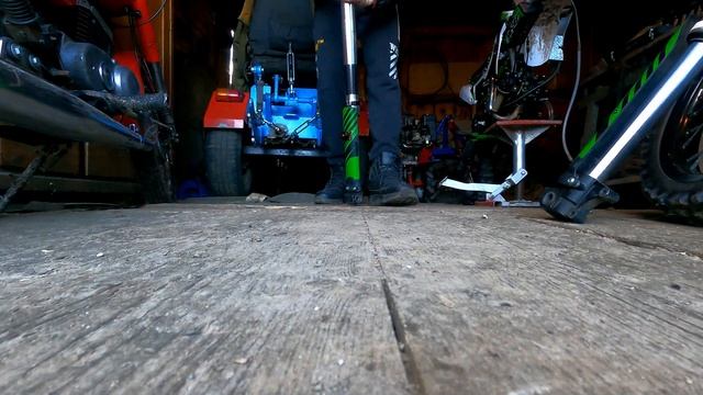 КАК СНЯТЬ И РАЗОБРАТЬ ВИЛКУ С ПИТБАЙКА? #ГАРАЖНЫЙВЛОГ смотреть онлайн