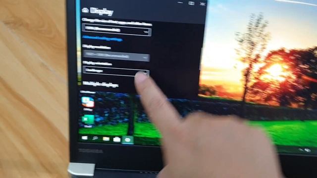 Đã bán.Laptop màn cảm ứng, nhận diện khuôn mặt, 13.3in full hd, i7,7500u,ram8,ssd256g, nặng 1kg. смотреть онлайн