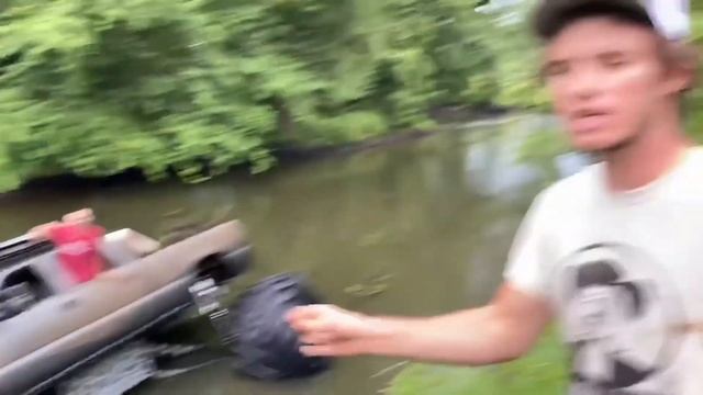 Самый быстрый способ потерять Monstertruck стоимостью 170.000$ | WhistlinDiesel на русском