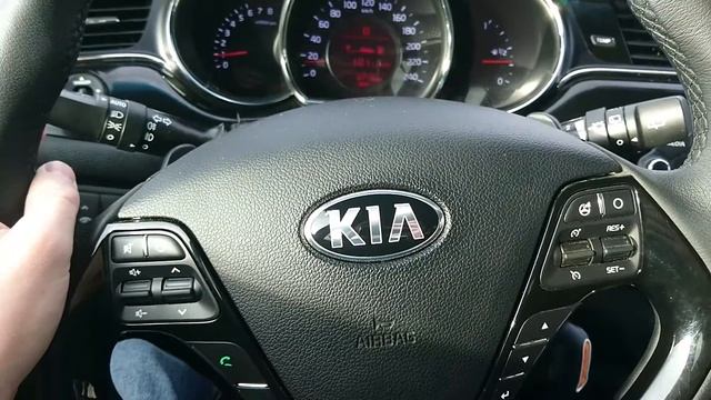Kia Cee'd JD Скрип руля и неработающий обогрев руля смотреть онлайн