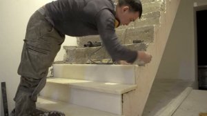 Монтаж мраморной/каменной лестницы