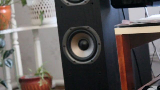 PolkAudio TSi400 - Denon 1909 Josh Groban Mi Morena Live смотреть онлайн