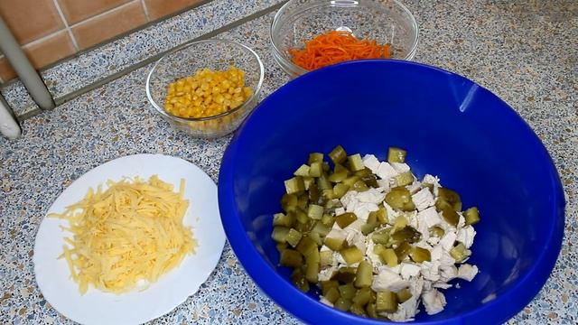 Быстрый салат, как приготовить салат быстро с необычным сочетанием смотреть онлайн